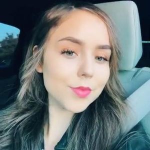 Meet your Posher, Jazmin